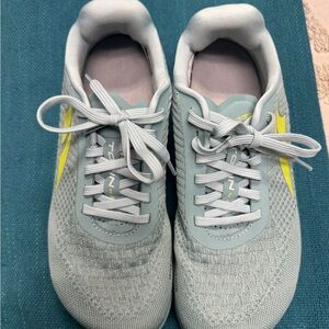 Altra Torin 4.5 - Light Blue and Yellow Athletic Sneakers.  LIKE NEW.